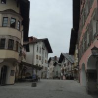 Kitzbühel Stadt. (2)