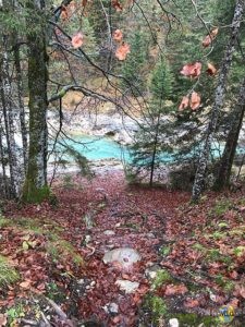 Sylvensteinstausee: Isarfluss im Herbst.