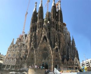 La Sagrada Familia: Geburtsfassade.