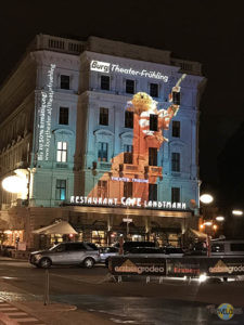 Cafe Landtmann by night.