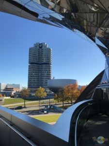 Muenchen-BMW-Vierzylinder-2
